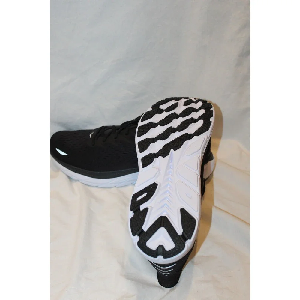 NIB HOKA ONE MEN'S‎ CLIFTON 8 RUNNING ATHLETIC SNEAKERS BWHT BLACK WHITE 12